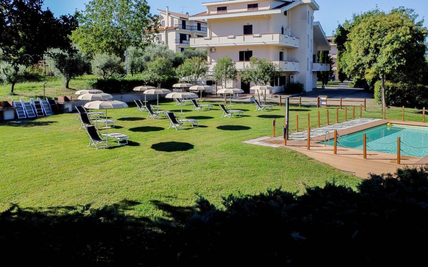 Appartamento Livingapple Scauri  Esterno foto
